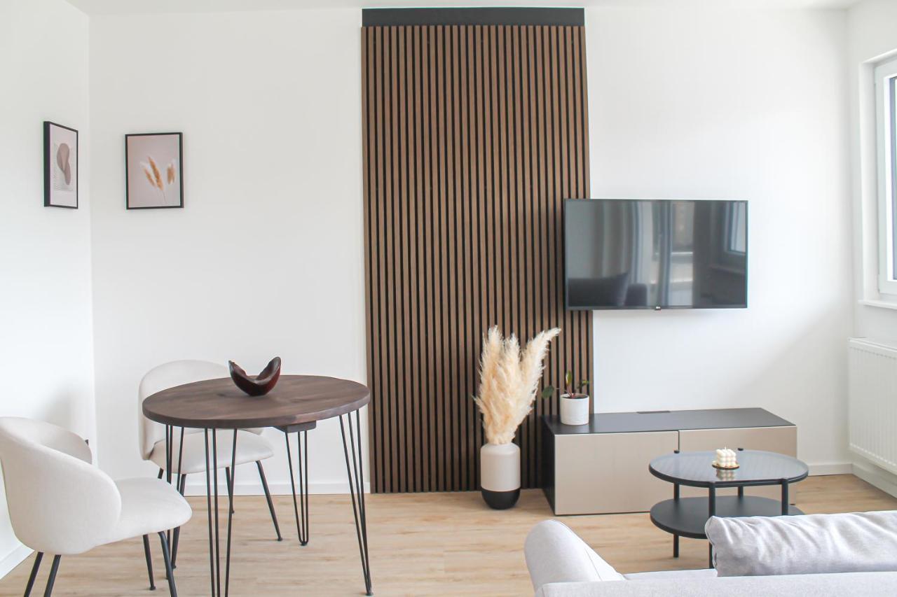 Special Apartment - Stadtnah, Balkon, Parkplatz, E-Ladestation, Gitterbox Fuer Fahrraeder, Fitnessstudio Koblenz  Ngoại thất bức ảnh
