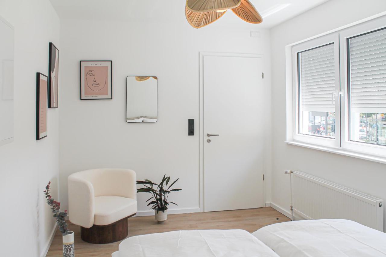 Special Apartment - Stadtnah, Balkon, Parkplatz, E-Ladestation, Gitterbox Fuer Fahrraeder, Fitnessstudio Koblenz  Ngoại thất bức ảnh
